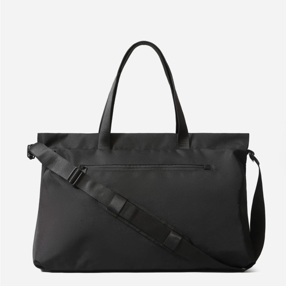 Everlane The ReNew Transit Weekender Bag